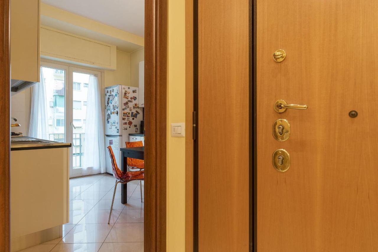 Lovely Flat Marconi District Ρώμη Εξωτερικό φωτογραφία